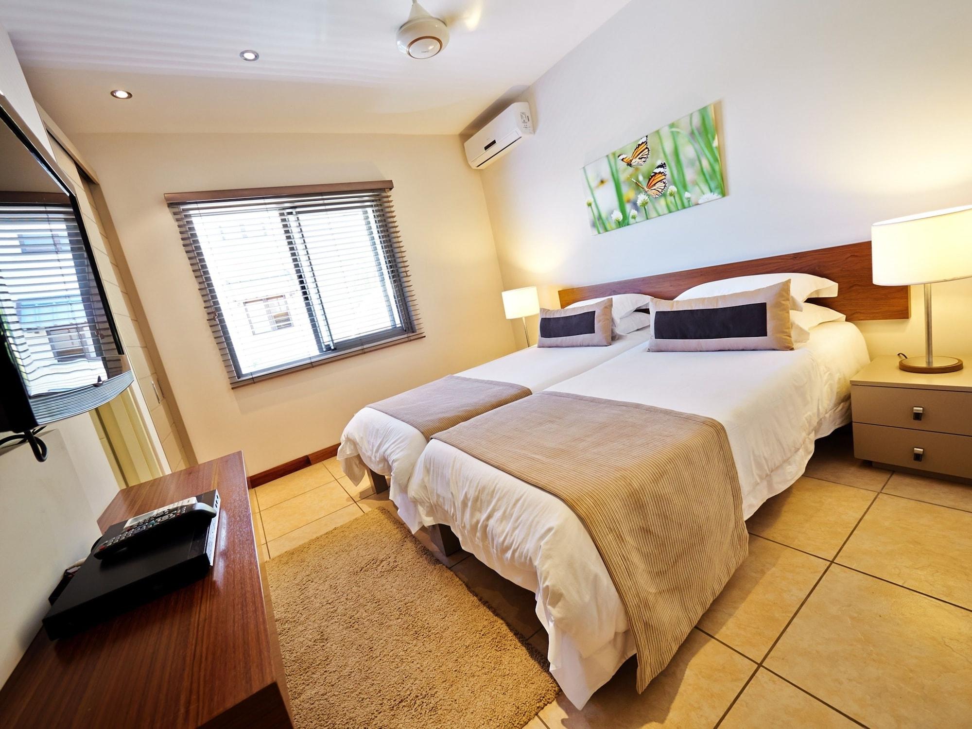 Bon Azur Beachfront Suites & Penthouses With Lov Trou aux Biches Buitenkant foto