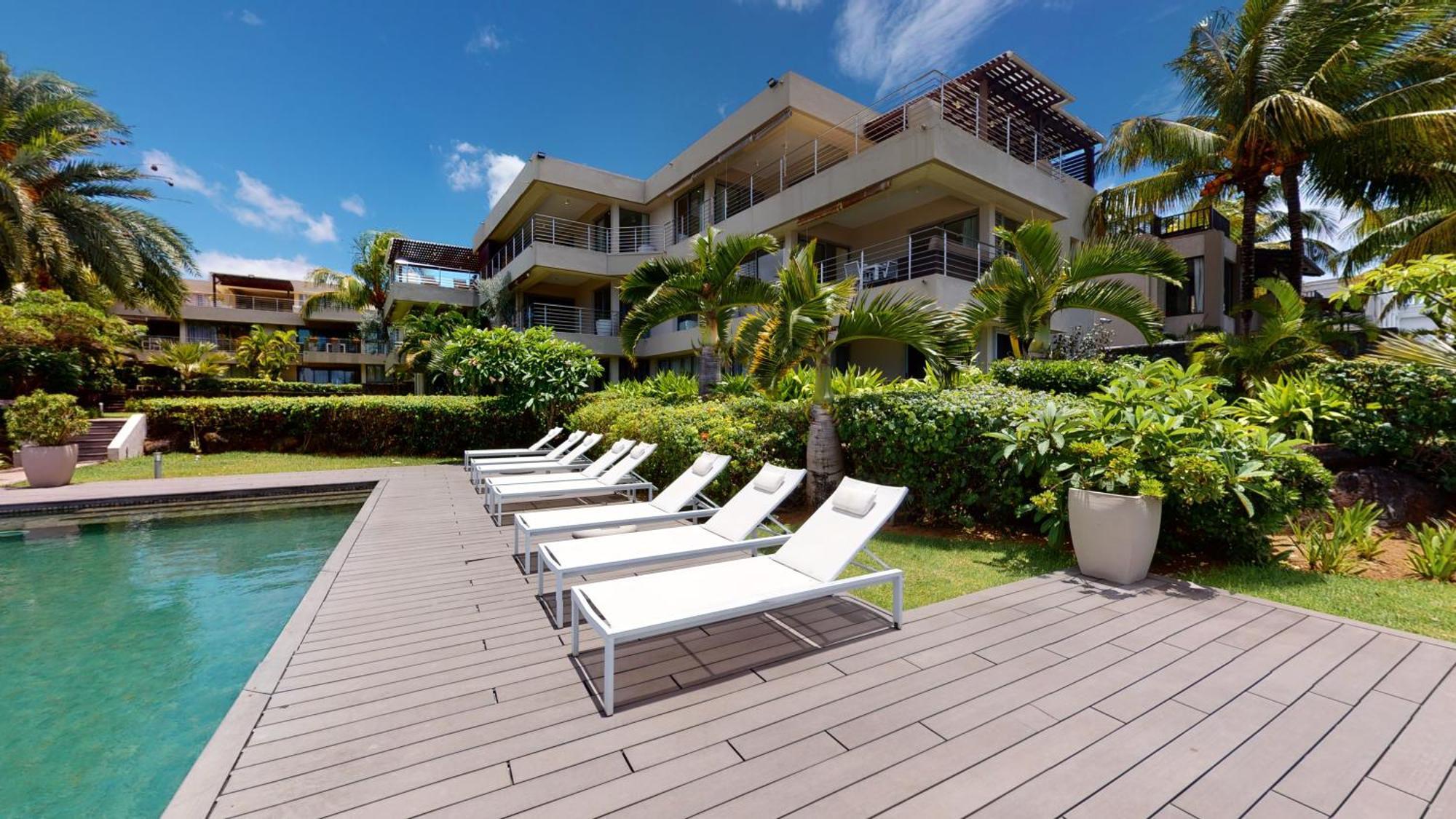 Bon Azur Beachfront Suites & Penthouses With Lov Trou aux Biches Buitenkant foto